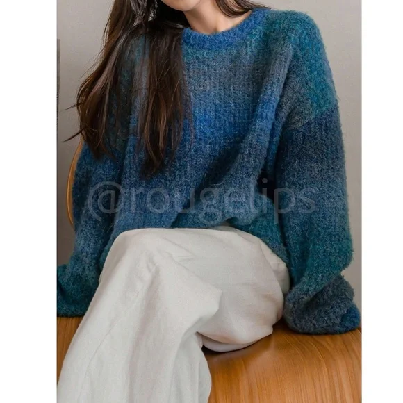 Blue Ombre Oversized Pullover Knit Sweater Round Neck Long SLeeve - Picture 2 of 16